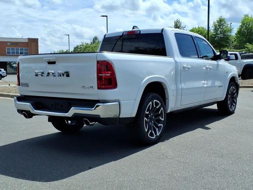 Ivory White Tri-Coat Pearlcoat 2026 RAM 1500 Longhorn
