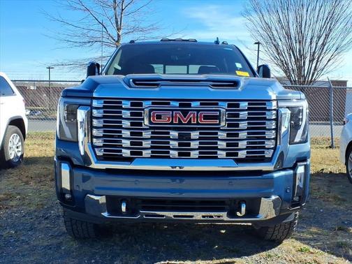 2024 GMC Sierra 2500 Denali