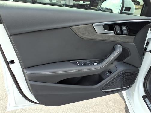 2024 Audi A4 45 S line Premium Plus