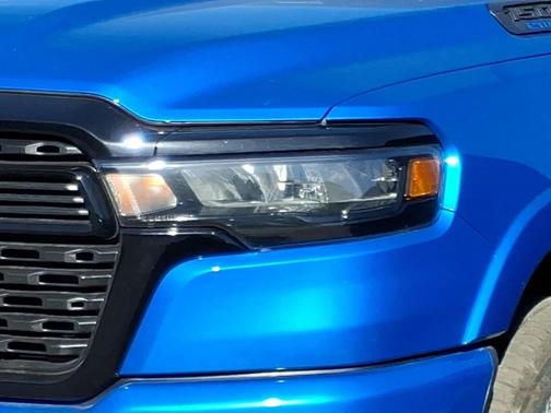 Hydro Blue Pearlcoat 2026 RAM 1500 Big Horn/Lone Star