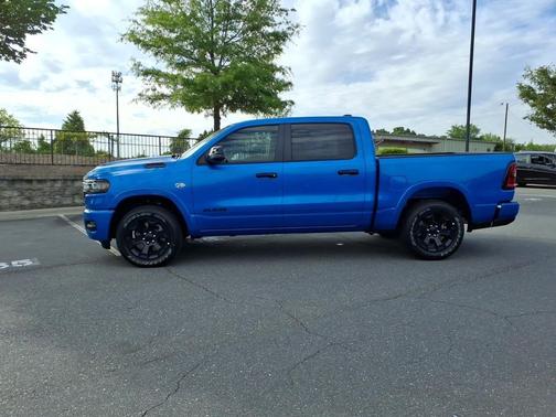 Hydro Blue Pearlcoat 2026 RAM 1500 Big Horn/Lone Star