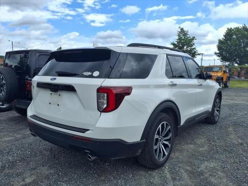 2022 Ford Explorer ST-Line