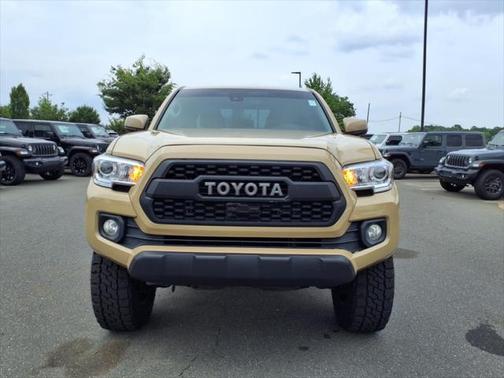 2020 Toyota Tacoma SR5