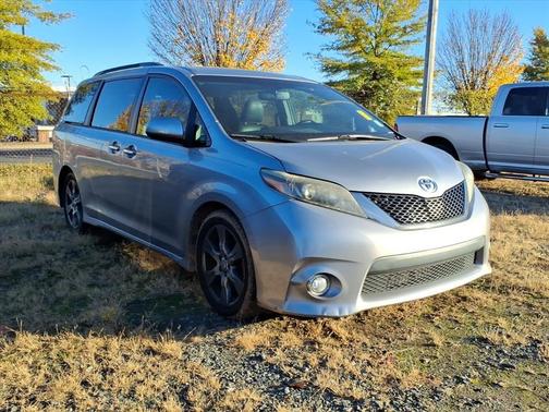 2017 Toyota Sienna SE Premium