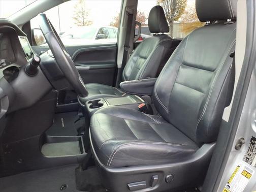 2017 Toyota Sienna SE Premium