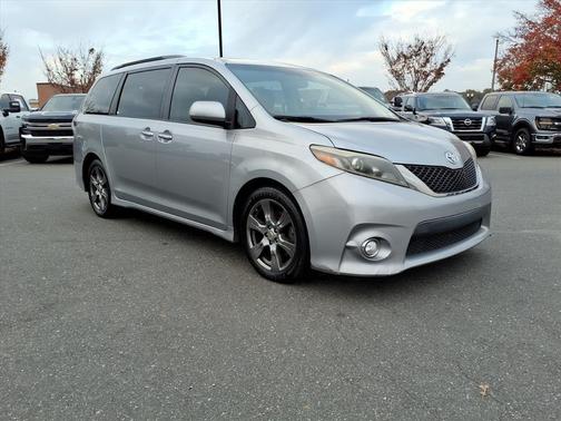 2017 Toyota Sienna SE Premium