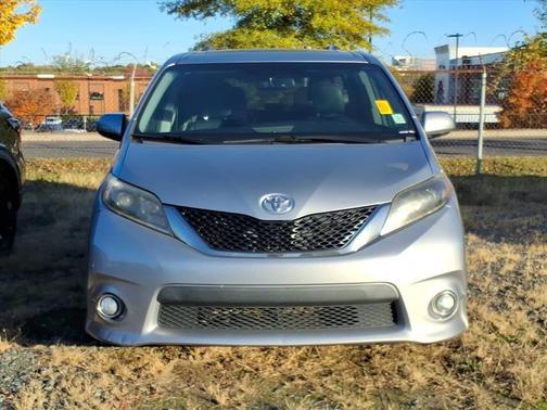 2017 Toyota Sienna SE Premium