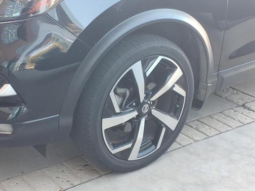 2020 Nissan Rogue Sport SL