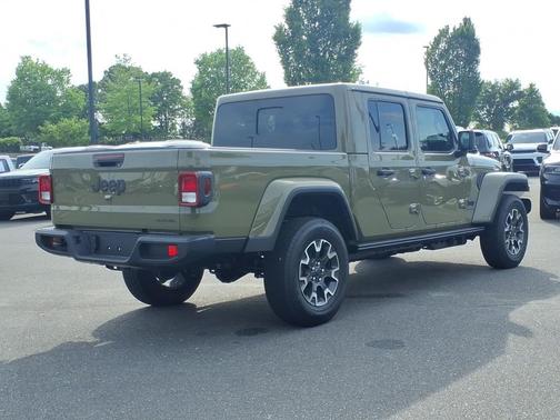41 2026 Jeep Gladiator Sahara 4x4