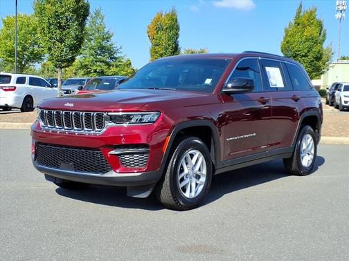 2024 Jeep Grand Cherokee Laredo