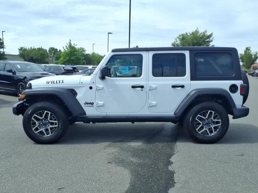 Bright White Clearcoat 2021 Jeep Wrangler Unlimited Sport
