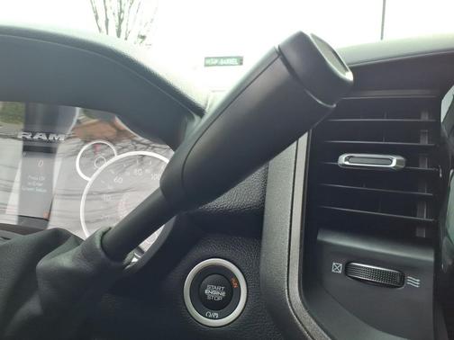 2026 RAM 2500 Black Express Crew Cab 4x4 6'4' Box