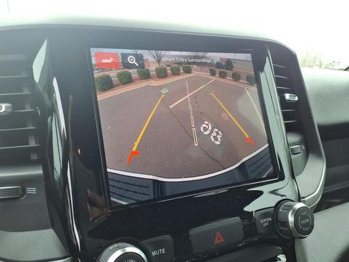 2026 RAM 2500 Black Express Crew Cab 4x4 6'4' Box