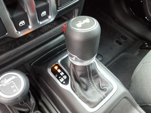 Black Clearcoat 2025 Jeep Wrangler Sport