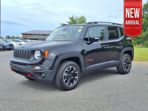 2023 Jeep Renegade Trailhawk
