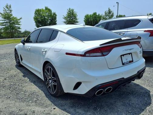 2022 Kia Stinger GT1