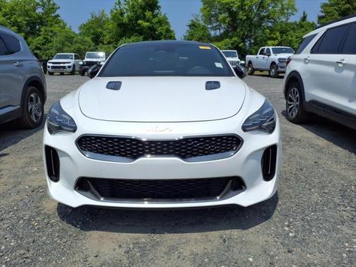 2022 Kia Stinger GT1