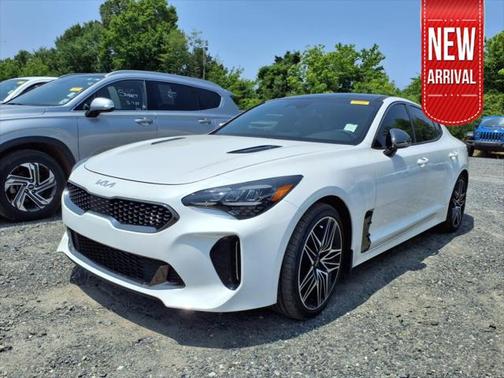 2022 Kia Stinger GT1