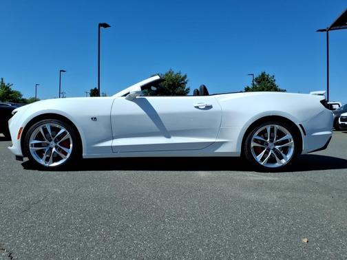 Summit White 2024 Chevrolet Camaro 2SS
