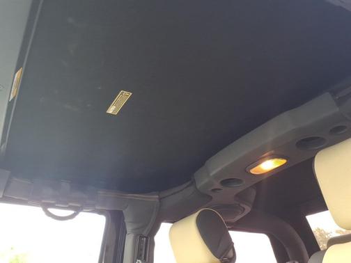 Black 2007 Jeep Wrangler Sahara