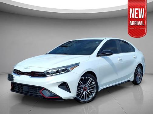 Snow White Pearl 2024 Kia Forte GT