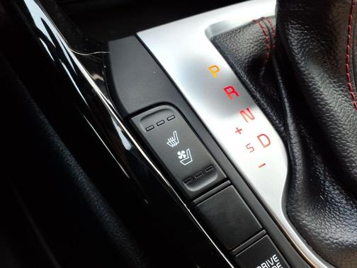 Snow White Pearl 2024 Kia Forte GT