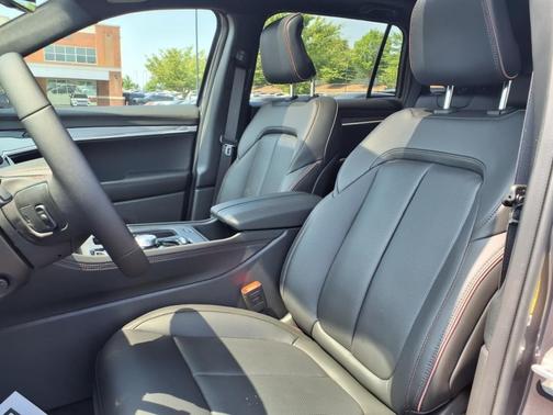 2025 Jeep Wagoneer S Launch Edition
