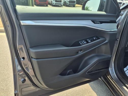 2025 Jeep Wagoneer S Launch Edition