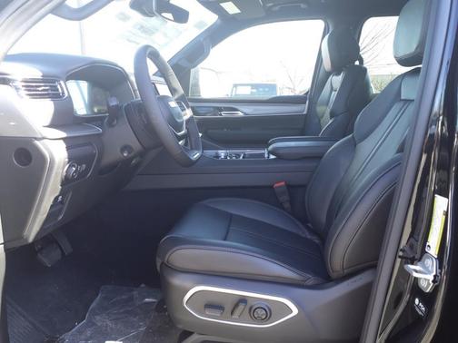 2025 Jeep Wagoneer 4x4