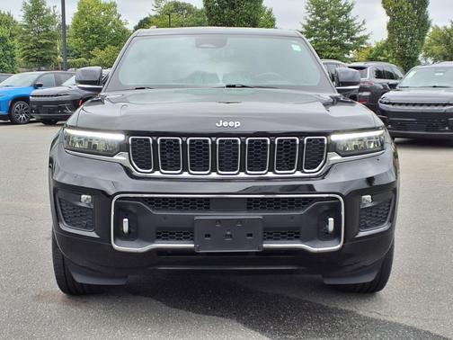 2022 Jeep Grand Cherokee Overland