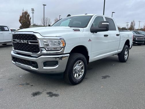 2024 RAM 2500 Tradesman Crew Cab 4x4 6'4' Box