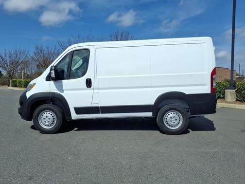 2026 RAM ProMaster 1500 Low Roof