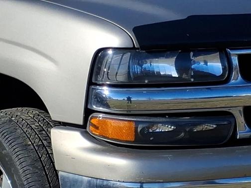 Light Pewter Metallic 2002 Chevrolet Tahoe LT