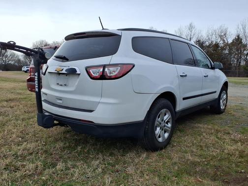 2017 Chevrolet Traverse LS