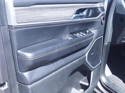 2022 Jeep Wagoneer Series II 4x2