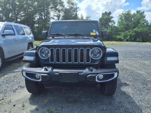 2024 Jeep Wrangler 4-Door Sahara 4x4
