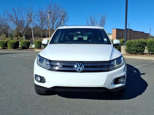 2015 Volkswagen Tiguan Auto R-Line