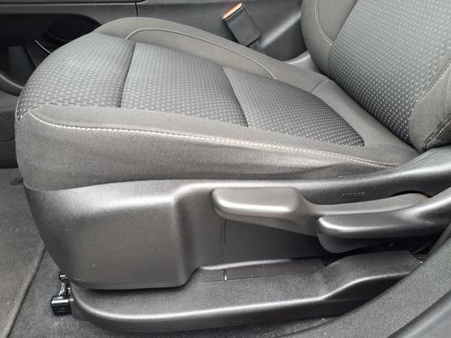 2022 GMC Acadia FWD SLE