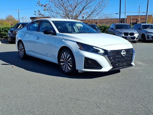 2025 Nissan Altima SV FWD