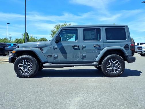 Anvil Clearcoat 2026 Jeep Wrangler 4-Door Sahara 4x4