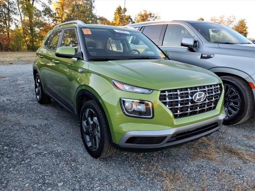 2024 Hyundai VENUE SEL