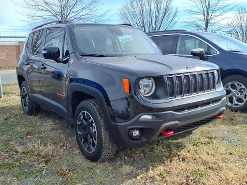 2023 Jeep Renegade Trailhawk