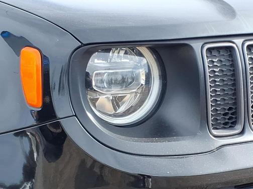 2023 Jeep Renegade Trailhawk