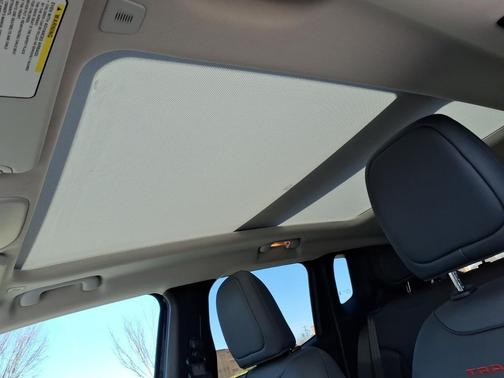 2023 Jeep Renegade Trailhawk