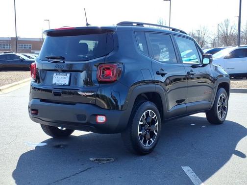 2023 Jeep Renegade Trailhawk