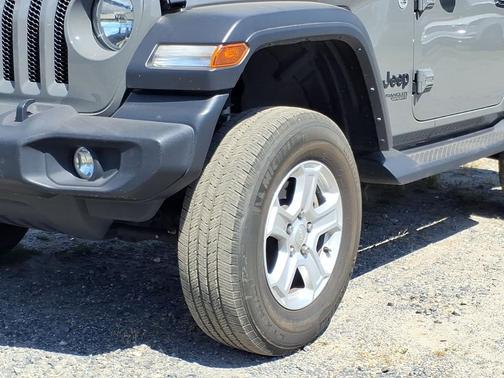 Sting-Gray Clearcoat 2021 Jeep Wrangler Sport S