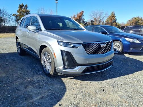 2024 Cadillac XT6 Premium Luxury FWD