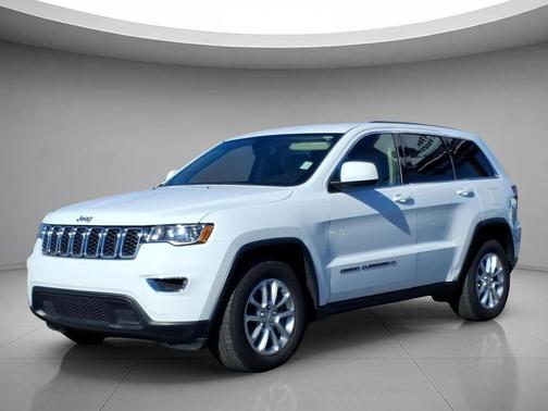 2022 Jeep Grand Cherokee Laredo