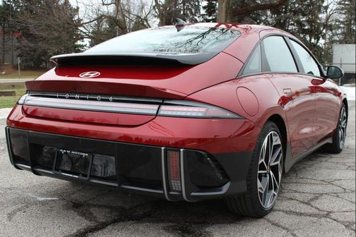 2023 Hyundai IONIQ 6 SEL