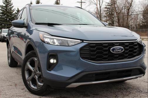 2025 Ford Escape ST-Line Select